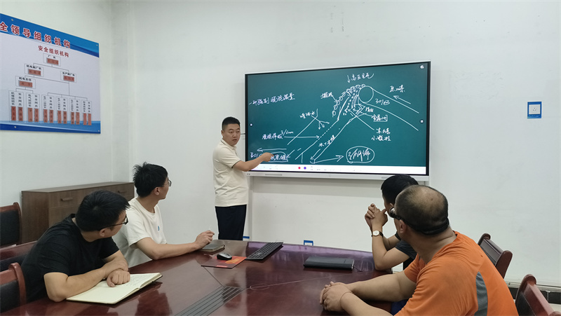 第一段2.jpg 第一段2.jpg